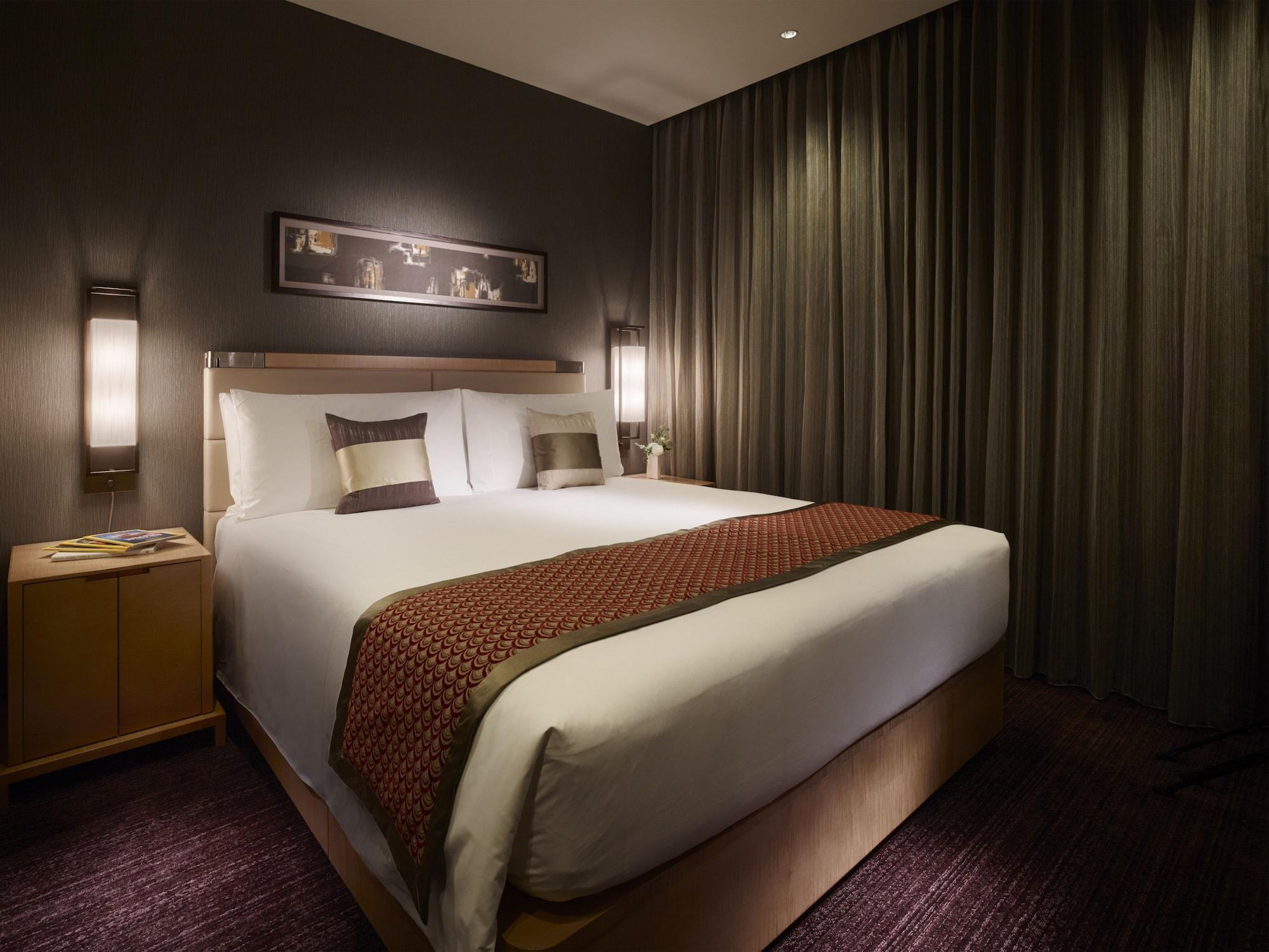 Oakwood Premier Tokyo Hotel Exterior photo Deluxe Room