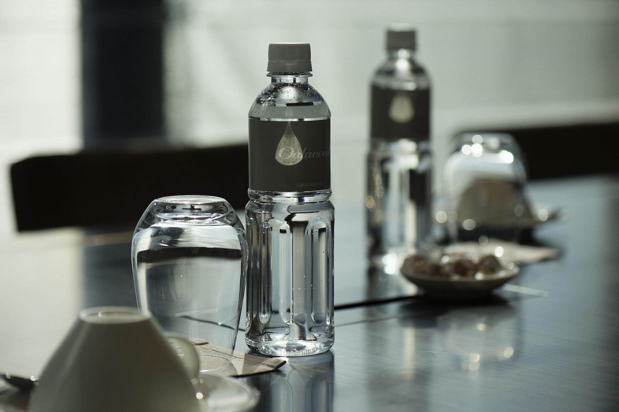 Oakwood Premier Tokyo Hotel Exterior photo A bottle of water