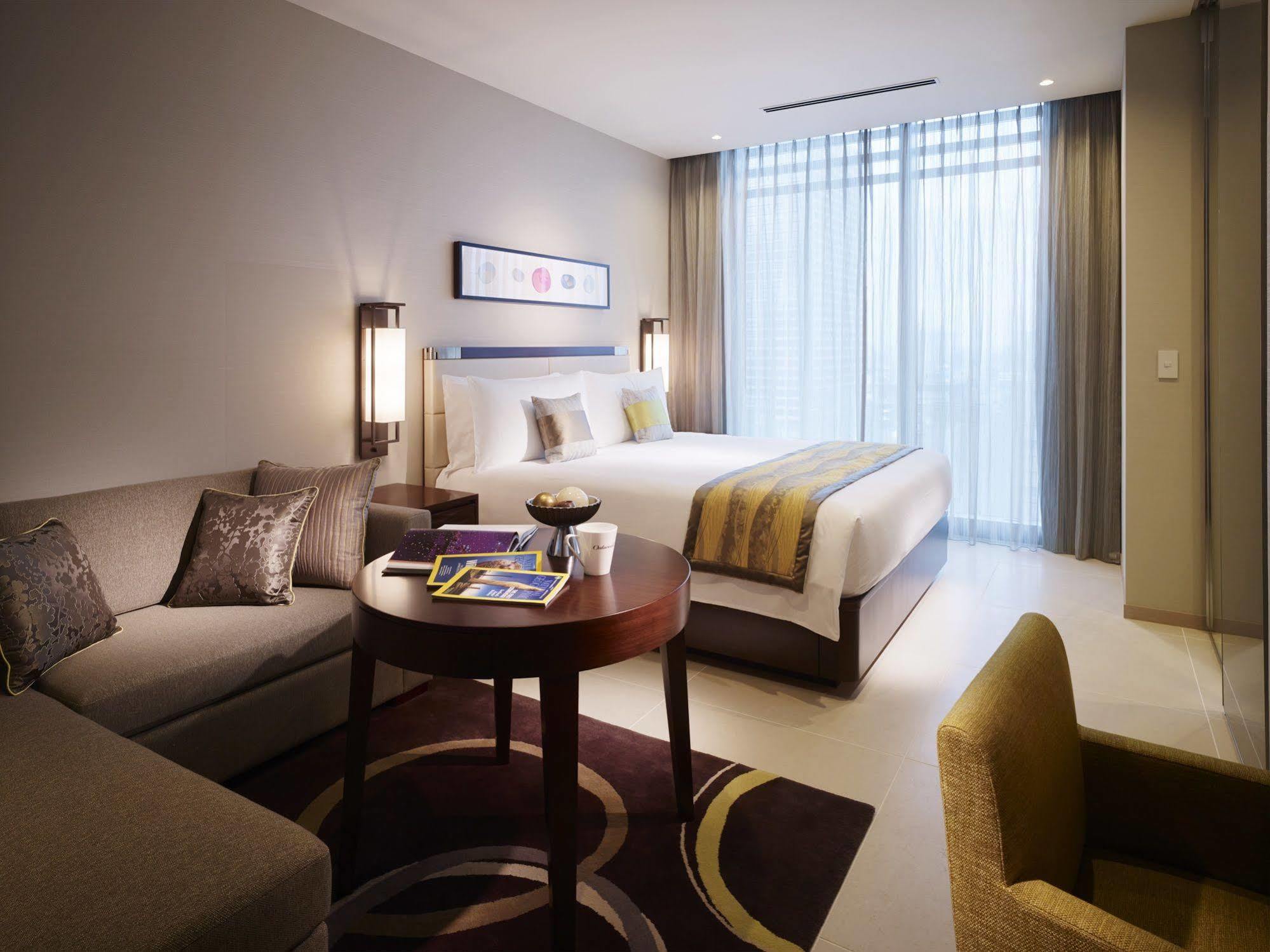 Oakwood Premier Tokyo Hotel Exterior photo Deluxe Room